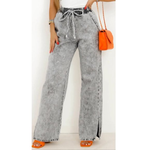 Denim - Drawstring Elastic Waist Wide Leg Jeans NWOT